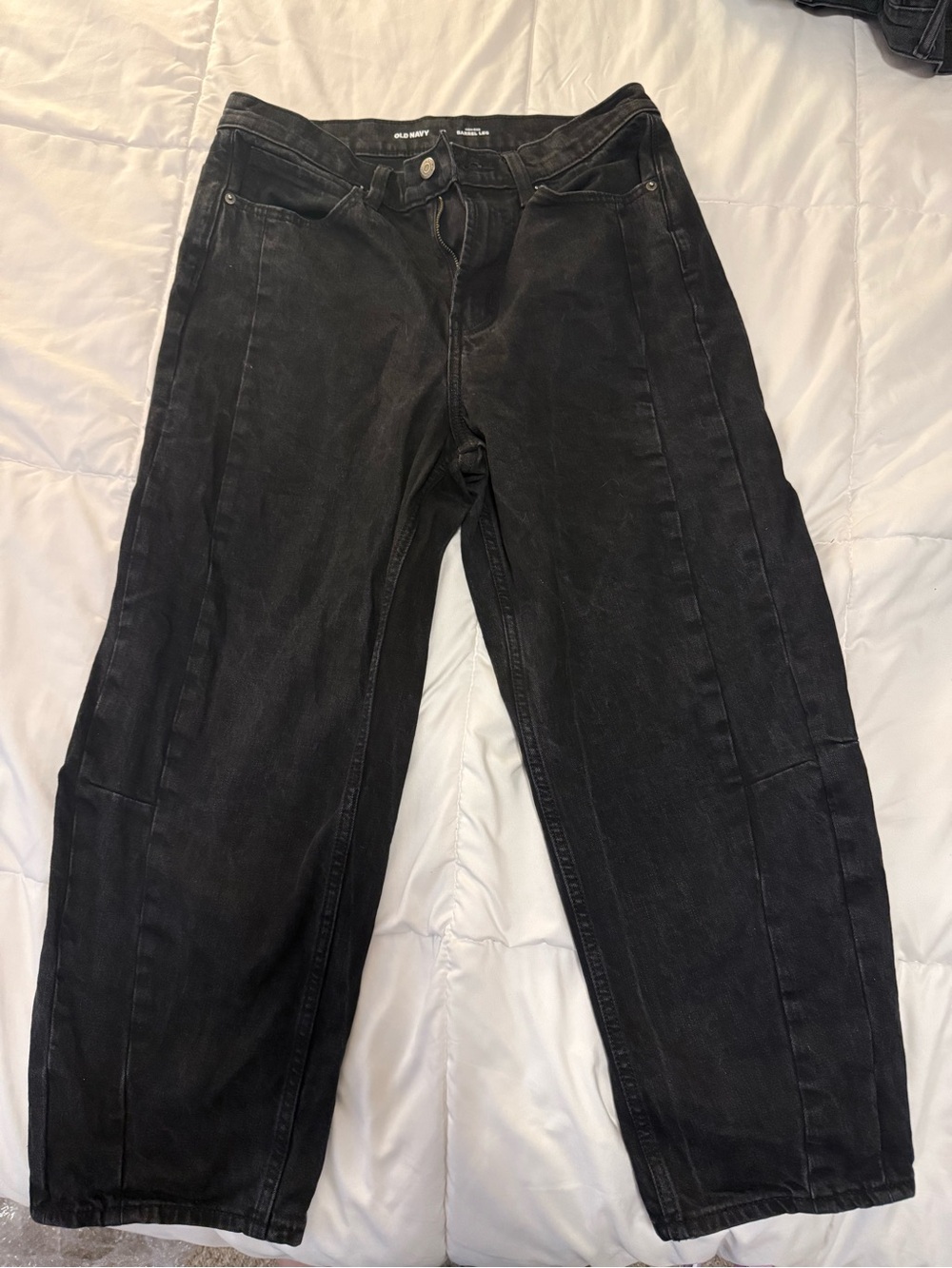 Women’s Black Barrel Leg High Rise Jeans